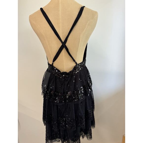 NWT LULUS Reflect Radiance Black Tulle Sequin Tiered Mini Dress L, Goth fairy - Picture 3 of 8